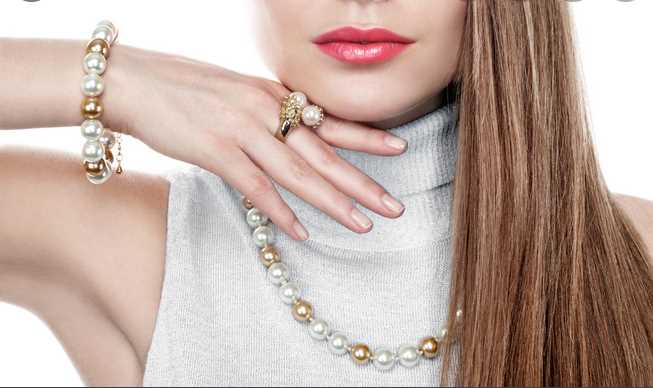 Signature Jewelry Pieces to Stand Out