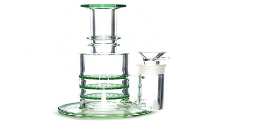Understanding the Advantages and Disadvantages of a Thick Bong Glass